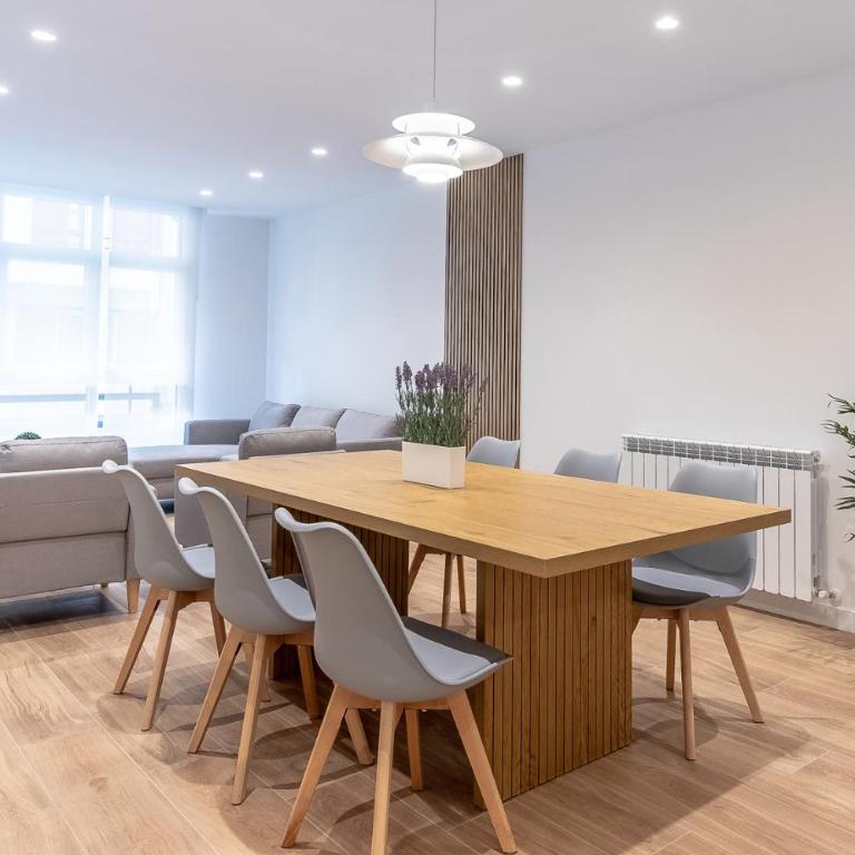 Azkuna Home Apartment - Three-Bedroom Apartment - 1