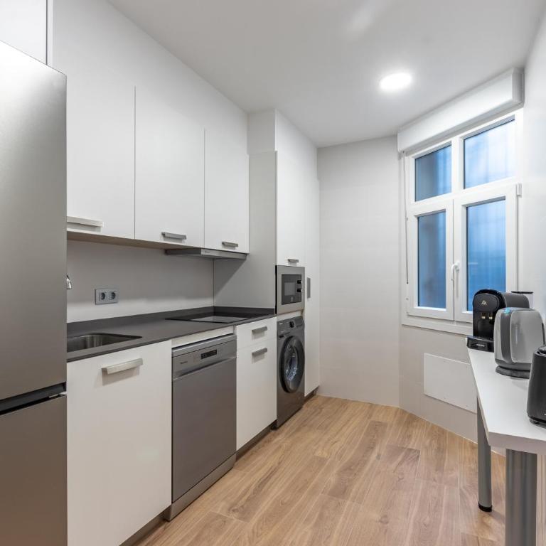 Azkuna Home Apartment - Three-Bedroom Apartment - 6