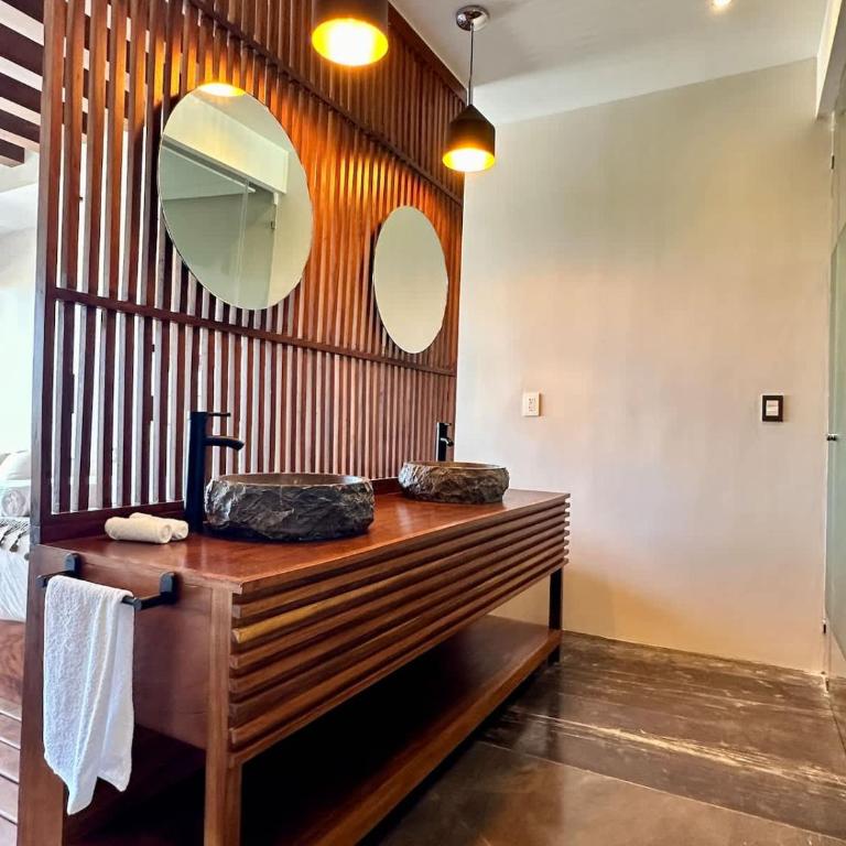Relaxing Lakeside Retreat Pool, Hot Tub y Patio - One-Bedroom Apartment - 20
