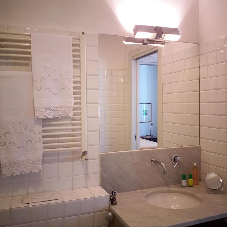Comfortable flat 15 minutes walk from Duomo - Appartamento con 1 Camera da Letto - 7