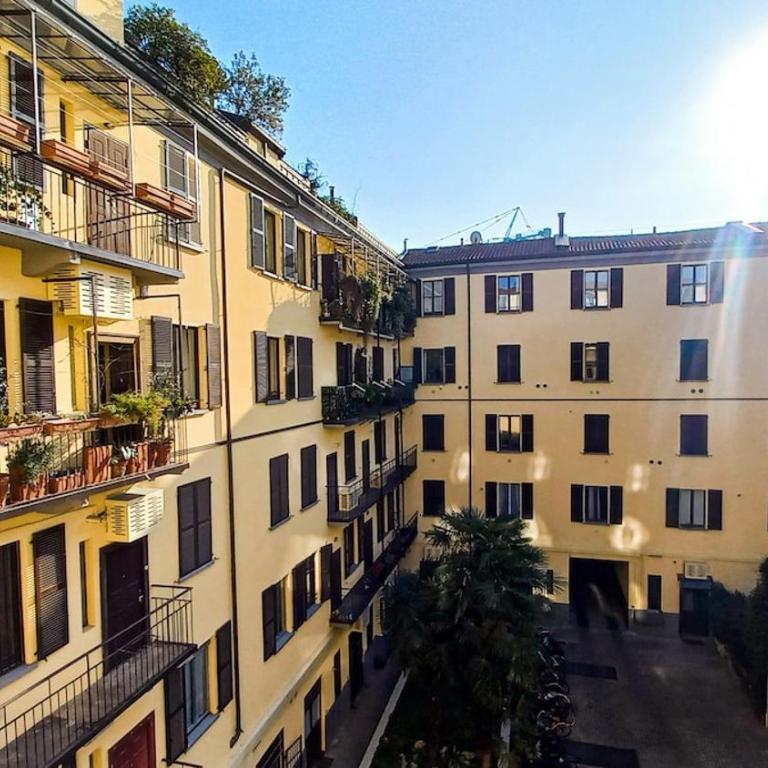 Comfortable flat 15 minutes walk from Duomo - Appartamento con 1 Camera da Letto - 11