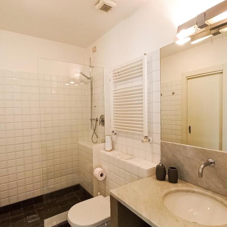 Comfortable flat 15 minutes walk from Duomo - Appartamento con 1 Camera da Letto - 18