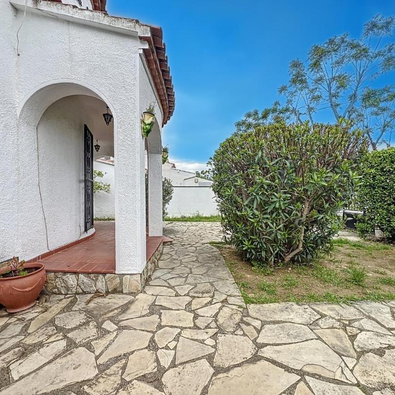 Requesens - Villa - 19