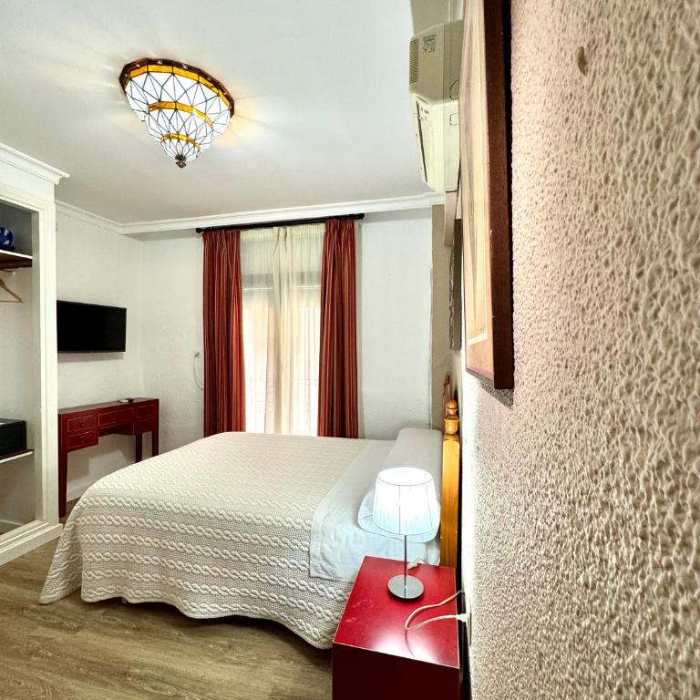 Pension Zurita - Double or Twin Room with Private Bathroom - 13