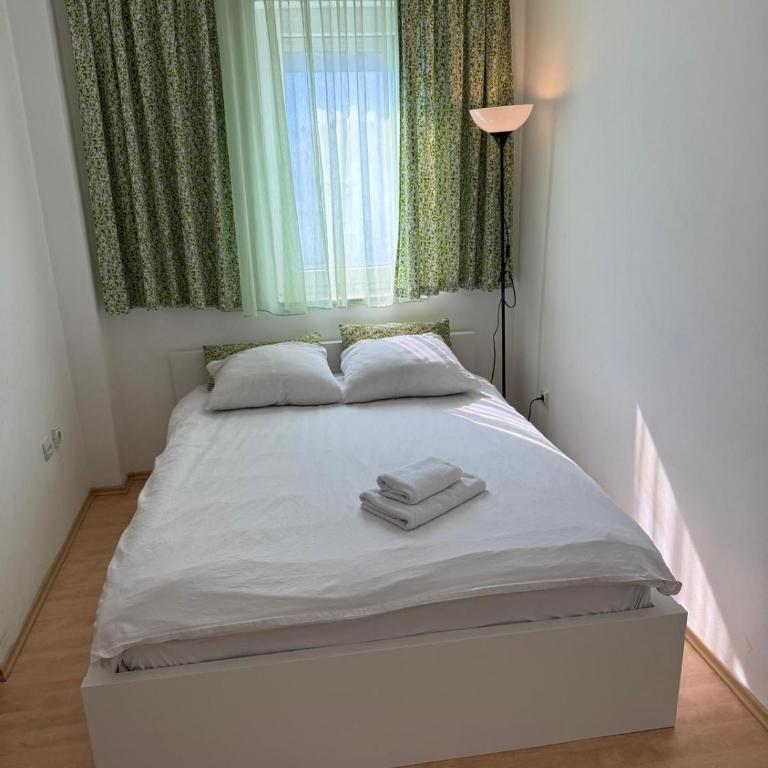 Villa Jelena - One-Bedroom Apartment with Terrace - 2