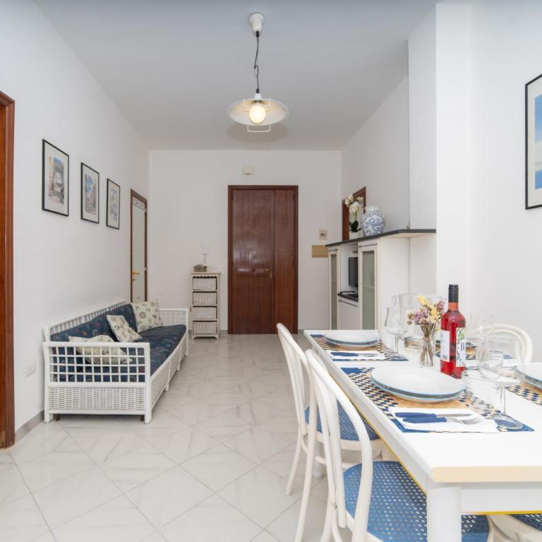GelsiMori Apartment 50 meters from the beach - Two-Bedroom Apartment - 3