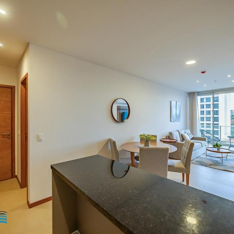 505 Emerald Brand new and 50 meters from Shopping del Sol! - One-Bedroom Apartment - 1
