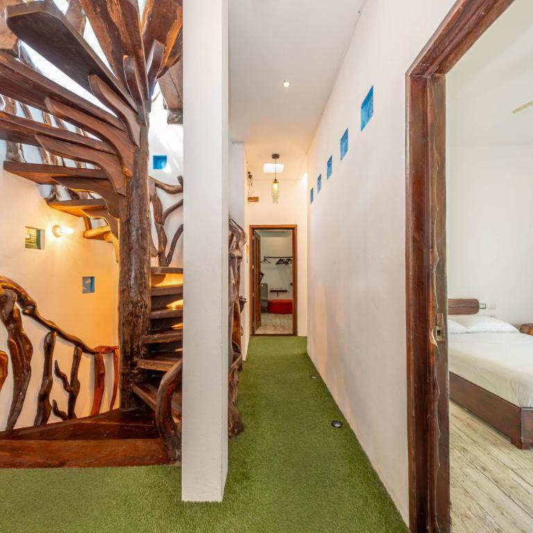 The Green Village Boutique Hotel - King Suite with Balcony - 4