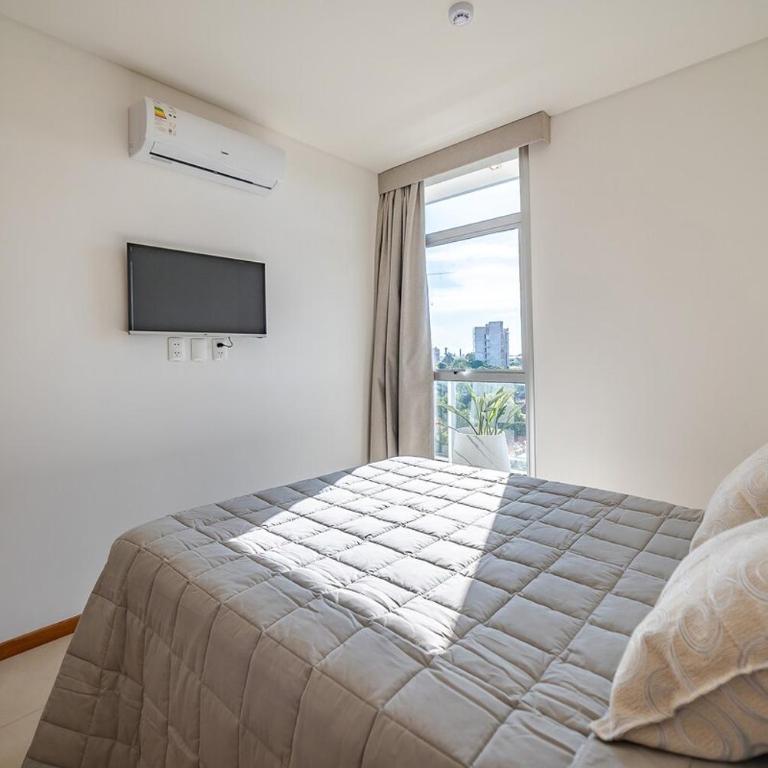605 Emerald Boutique building just steps away from Shopping del Sol! - Two-Bedroom Apartment - 2