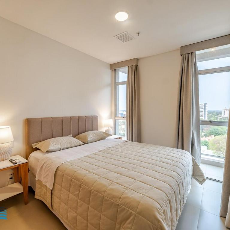 702 Emerald Steps from the best malls in town! High Speed Wifi - Two-Bedroom Apartment - 12