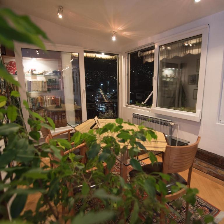 Halvat Guesthouse - Suite - 12