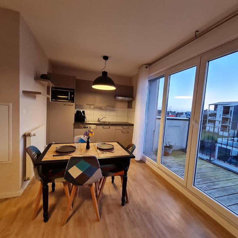 Appartement avec terrasse proche plage Sillon - One-Bedroom Apartment - 5