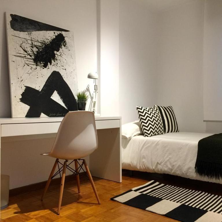 Apartment in Pontevedra's downtown Beach and Golf - Three-Bedroom Apartment - 4