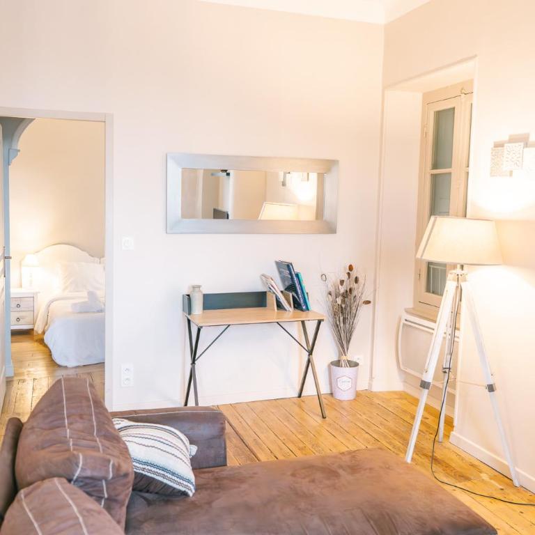 Magnifique T4- toit terrasse-Cosy-Centre ville-AA - Three-Bedroom Apartment - High Floor - 37