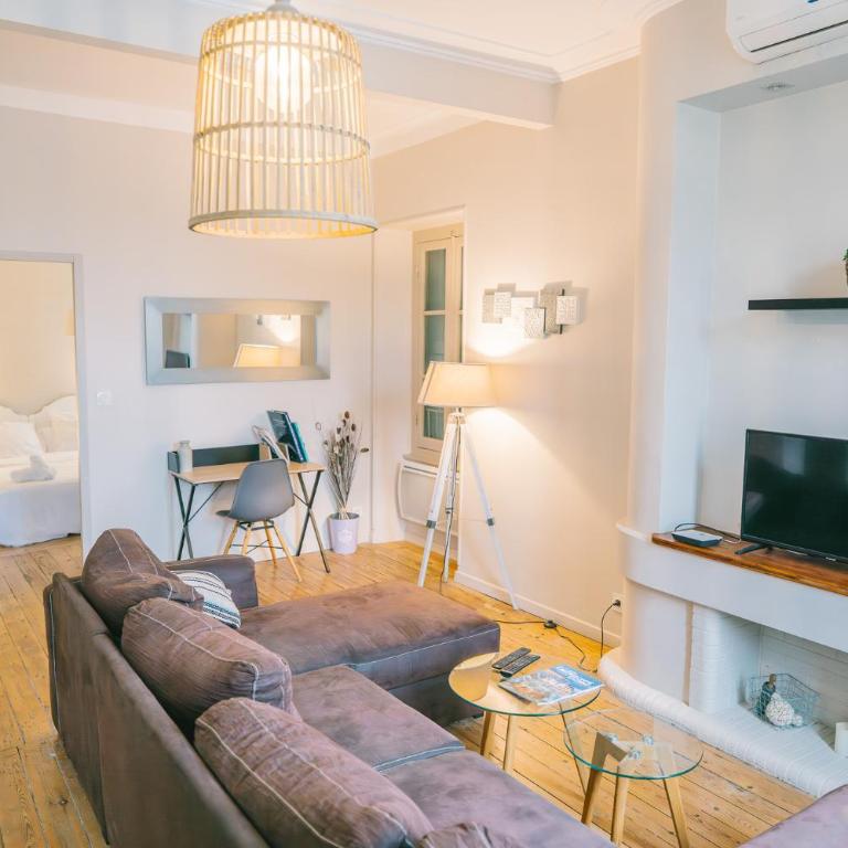 Magnifique T4- toit terrasse-Cosy-Centre ville-AA - Three-Bedroom Apartment - High Floor - 35