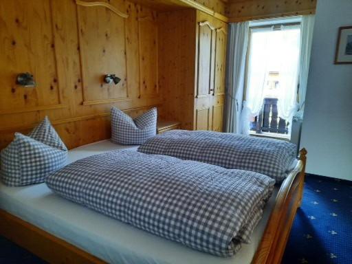 Gästehaus Annemarie - Doppelzimmer - Zimmer 5 - 2