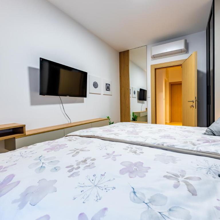 Deluxe apartment Amila - Two-Bedroom Apartment - 37