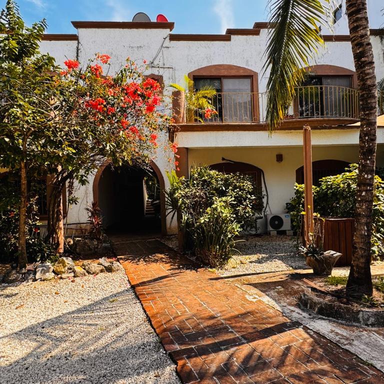 Espacioso Apartamento Gardenias , Playacar 2Bdr - Apartamento Superior de 2 dormitorios - 3