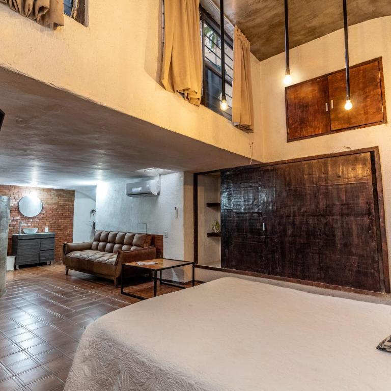 Suite Subterránea con AC, de 2 Niveles Chapalita 6 - One-Bedroom Apartment - 3