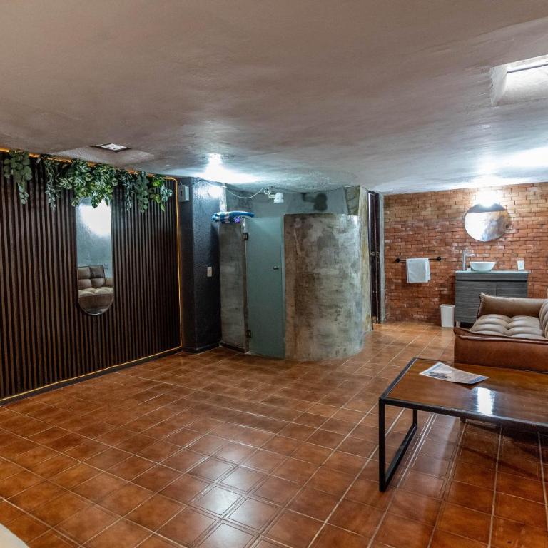 Suite Subterránea con AC, de 2 Niveles Chapalita 6 - One-Bedroom Apartment - 10