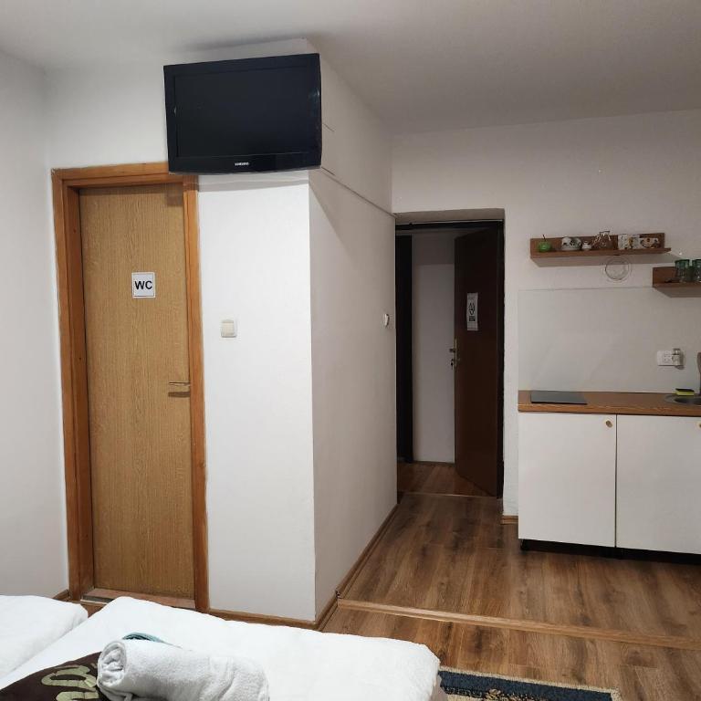 Apartmani Guma Mostar - Triple Room with Private Bathroom - 8