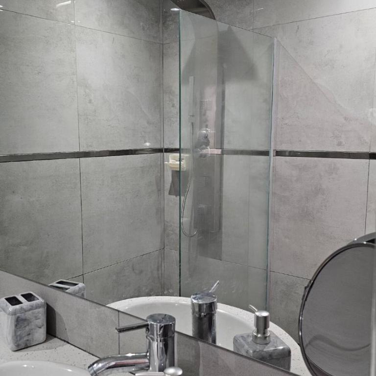 Departamento frente al mar con cochera - Apartamento de 2 dormitorios - Frente al océano - 16