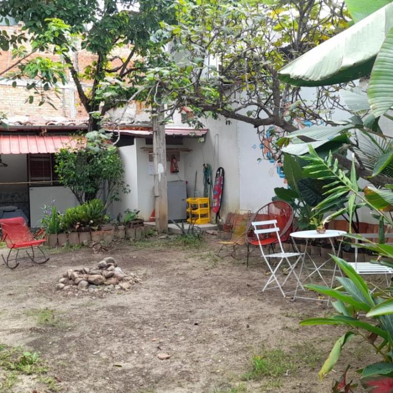 habitaciones con amplio jardin y arboles frutales en el centro Tarapoto - Triple Room with Garden View - 10