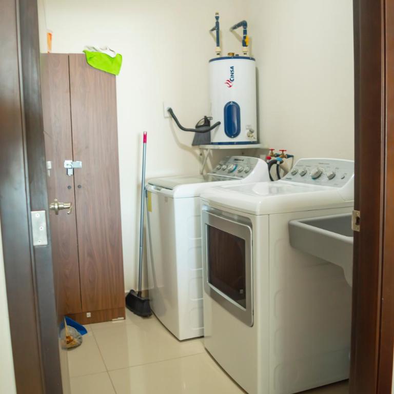Cómodo con piscina y cerca de la playa by G P S rentas - Two-Bedroom Apartment - 39