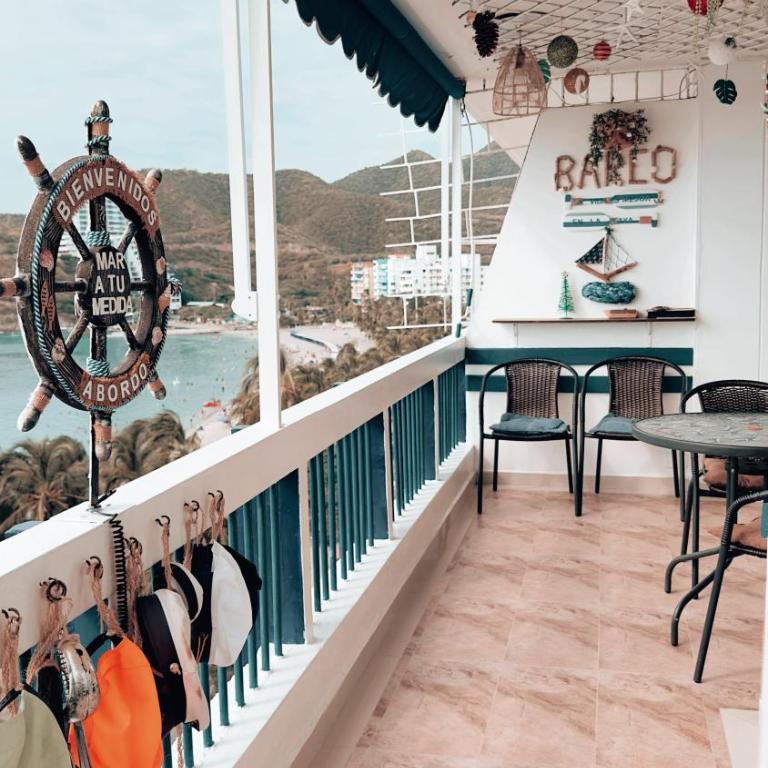 Aptartamentos Temáticos con balcón panorámico frente a la Playa - Two-Bedroom Apartment - 45