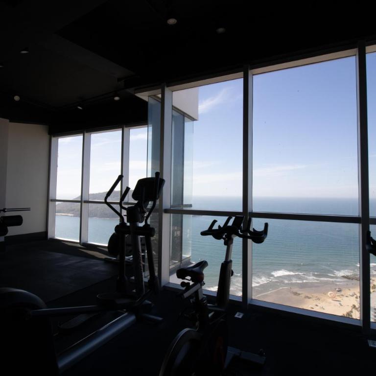 Elegante con vista al mar y balcón by G P S rentas - Two-Bedroom Apartment - 5