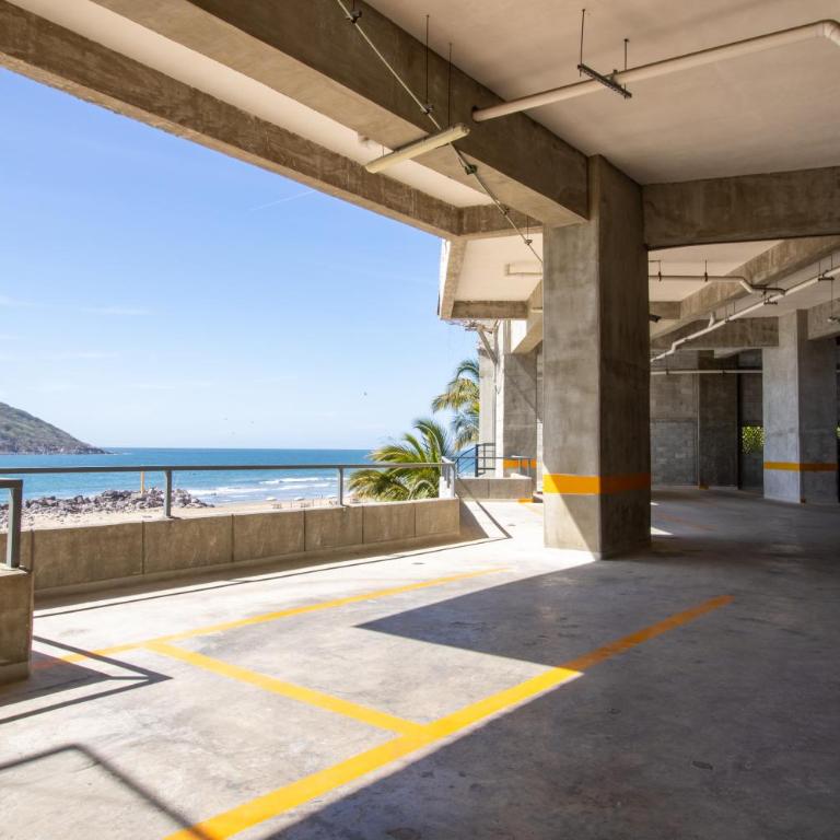 Elegante con vista al mar y balcón by G P S rentas - Two-Bedroom Apartment - 27