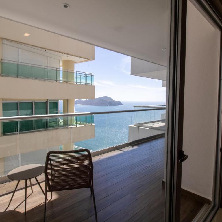 Elegante con vista al mar y balcón by G P S rentas - Two-Bedroom Apartment - 17