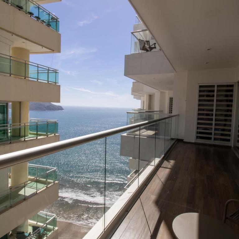 Elegante con vista al mar y balcón by G P S rentas - Two-Bedroom Apartment - 29
