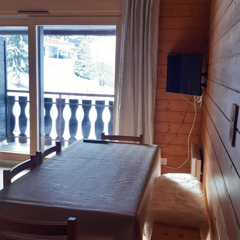 Studio Mezzanine 4 Pers, Parking, Près Centre Châtel - FR-1-676-213 - Studio - 8