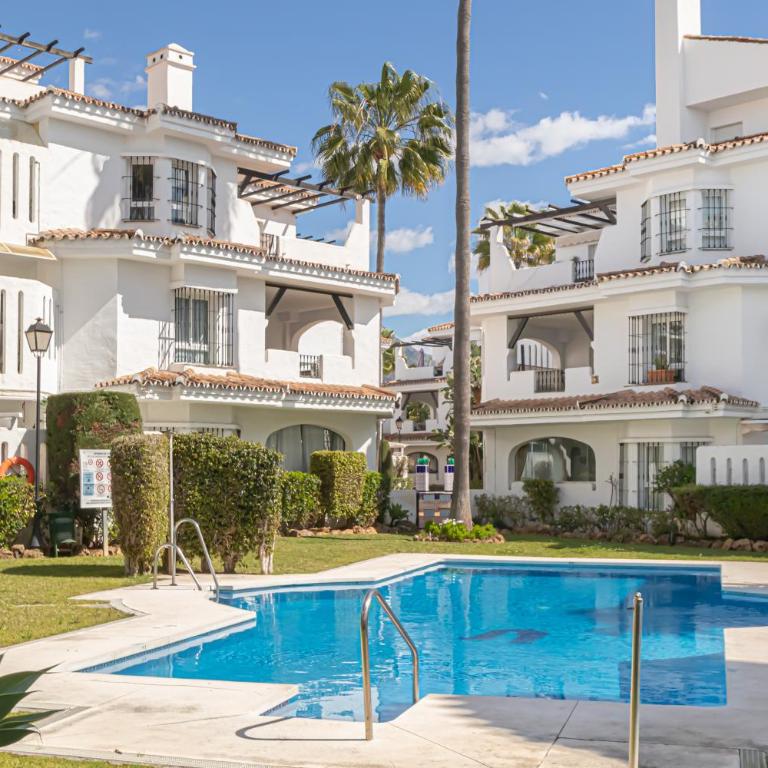 Los Naranjos de Marbella Luxury - Happy Rentals - Apartamento con terraza - 2