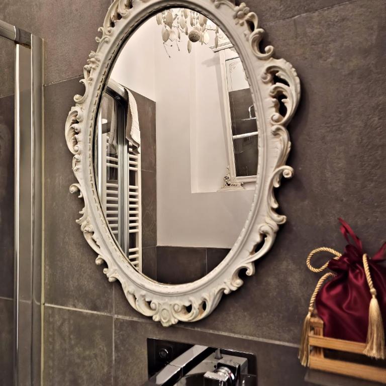AB Suite Innovative Design B & B - Camera Matrimoniale - 8