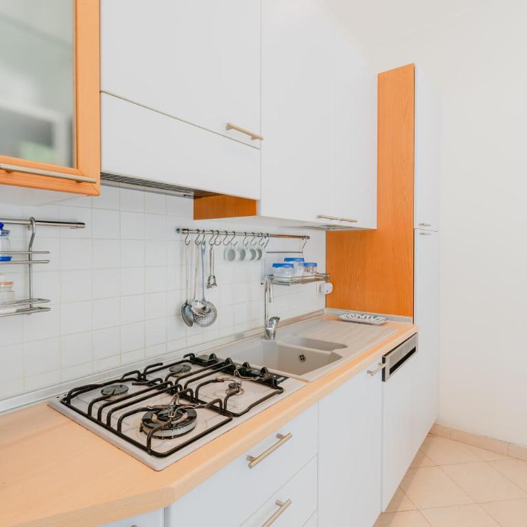 Forte 20 - Appartamento con 2 Camere da Letto - 13