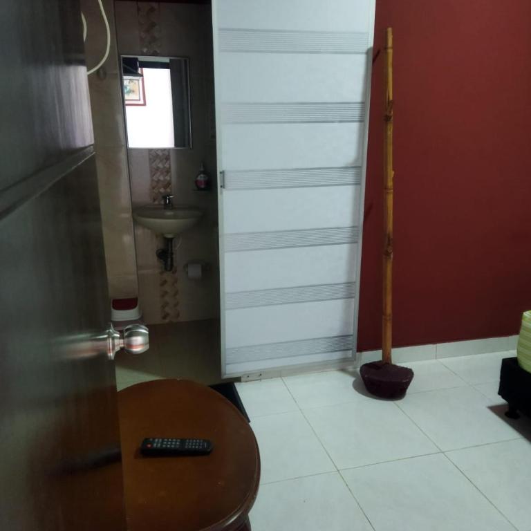 HOSTAL SARITA - Habitación Doble - 1