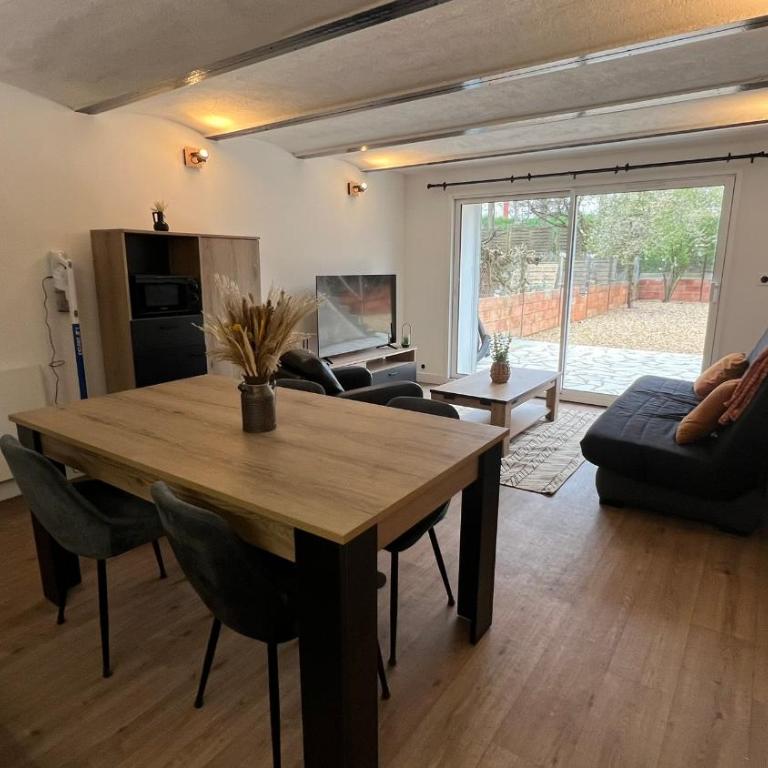 Le Garage - Two-Bedroom Apartment - 5