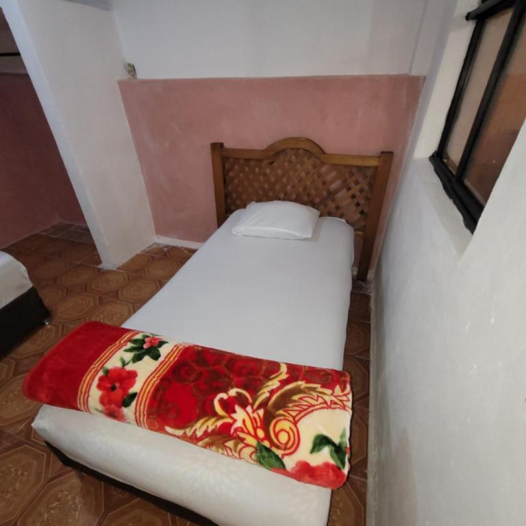 Dpto Cómodo Barrio Guadalupe Céntrico con Estac y FREE WIFI - Two-Bedroom Apartment - 28