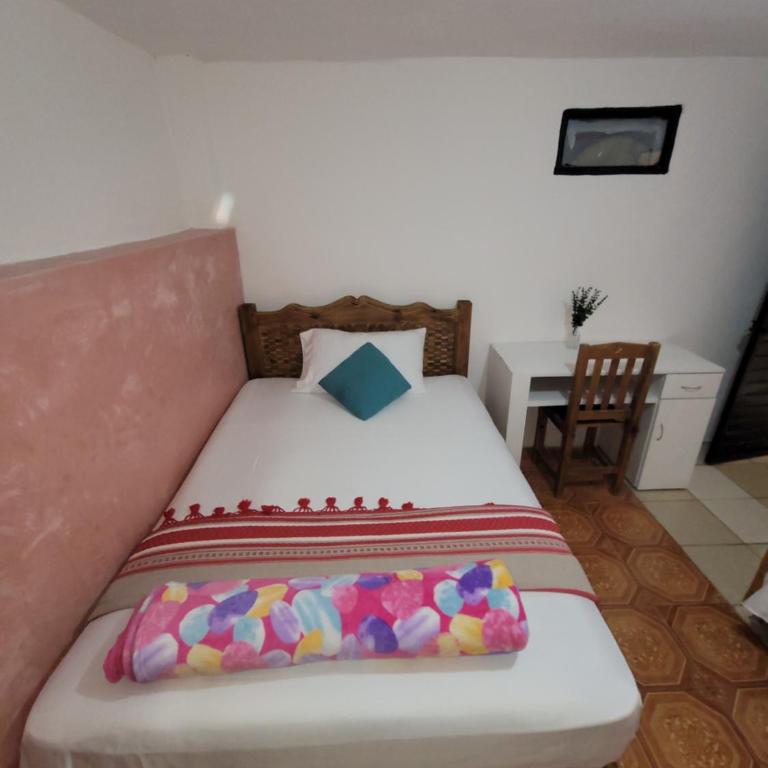 Dpto Cómodo Barrio Guadalupe Céntrico con Estac y FREE WIFI - Two-Bedroom Apartment - 64