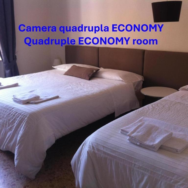 Residenza Navona Verona - Camera Quadrupla Economy - 6