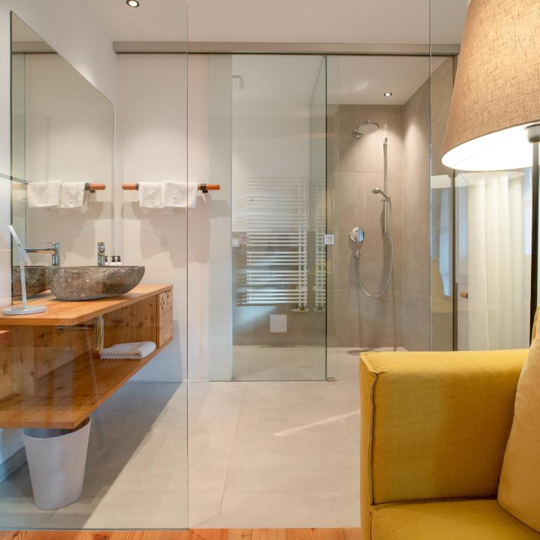 Biohotel Gralhof - Doppelzimmer mit Seeblick - 7