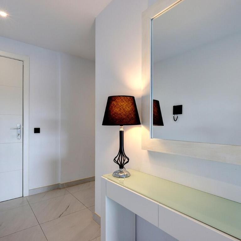 Chic Penthouse with Scenic Views at Estepona Hills! - Apartamento de 2 dormitorios con vistas a la montaña - 14
