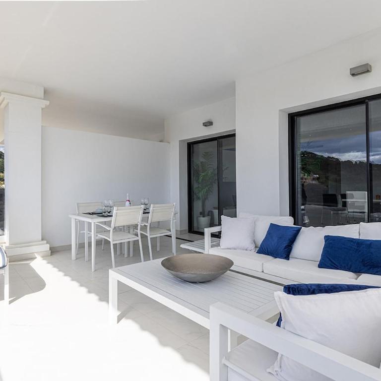 Chic Penthouse with Scenic Views at Estepona Hills! - Apartamento de 2 dormitorios con vistas a la montaña - 28