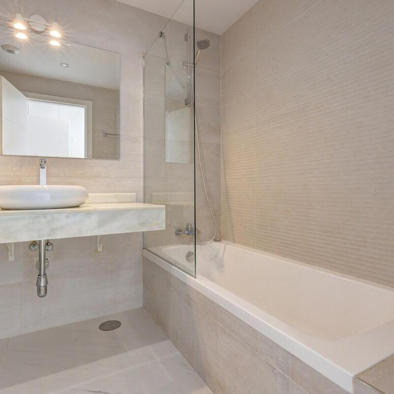Chic Penthouse with Scenic Views at Estepona Hills! - Apartamento de 2 dormitorios con vistas a la montaña - 11