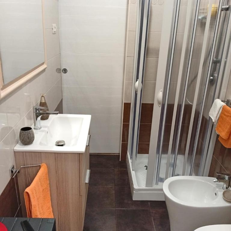 Trieste Apartment - Appartamento con 2 Camere da Letto - 32