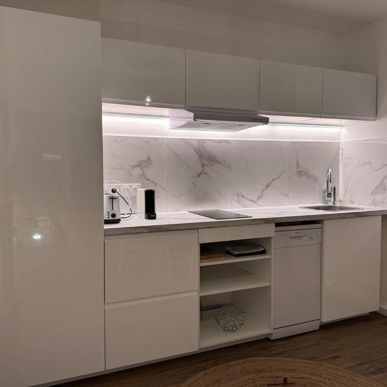 Vacances à Trouville en famille vue mer - Two-Bedroom Apartment with Terrace and Sea View - 31