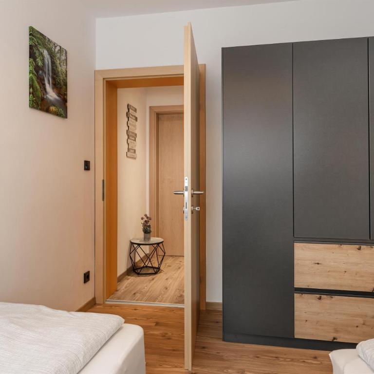 Ferienwohnung Wiesenweg inklusive kostenfreiem Eintritt in die Alpentherme - Apartment mit 2 Schlafzimmern und Dusche - 14