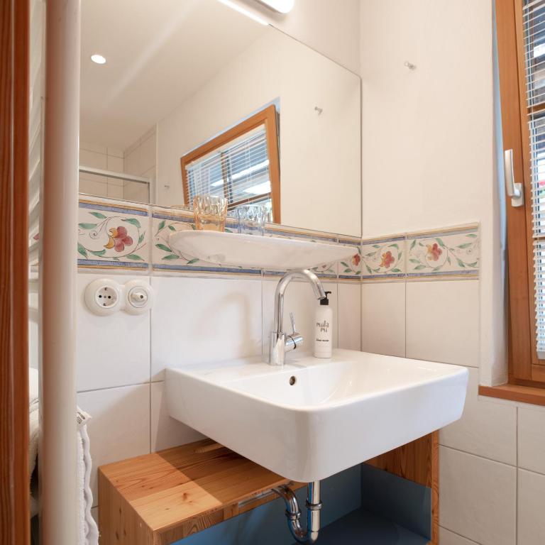 Biohotel Gralhof - Doppelzimmer mit Seeblick - 6